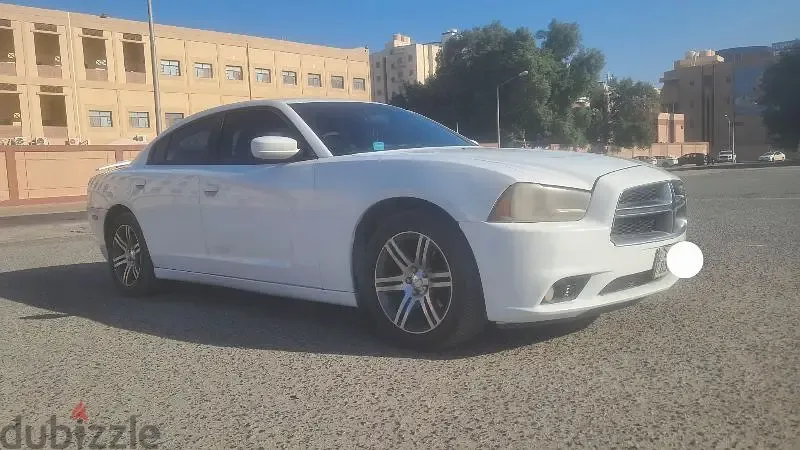 دودج تشارجر 2013